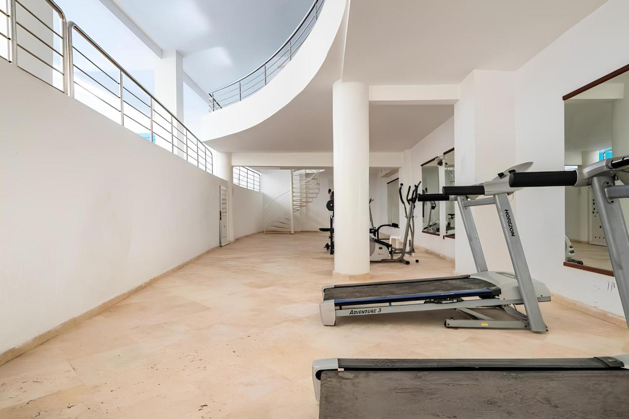 C-Appartement De Luxe Plein Centre De Gueliz Avec Piscine Parking Wifi Netflix Marrakesh Luaran gambar